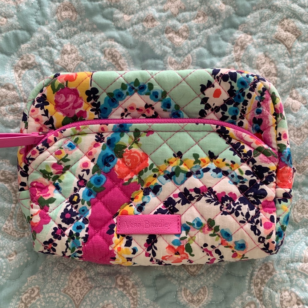 Vera Bradley Iconic Medium Cosmetic Bag